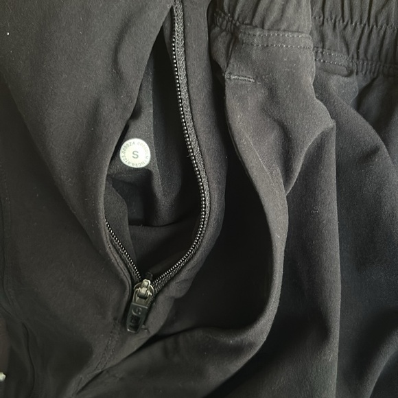 Lululemon Pace Breaker Linerless Short 5" Size S - Picture 8 of 8